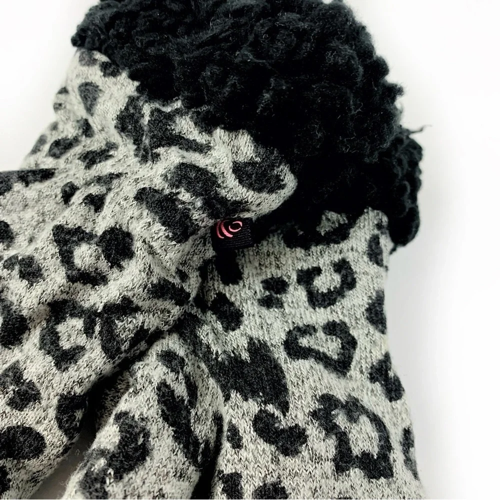 NWT Cuddl Duds 2-Pc Leopard Touchscreen Glove & Headband Set • Cozy Gift